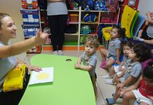 Singing ‘Baby Shark’ in Bab Tuma, Damascus